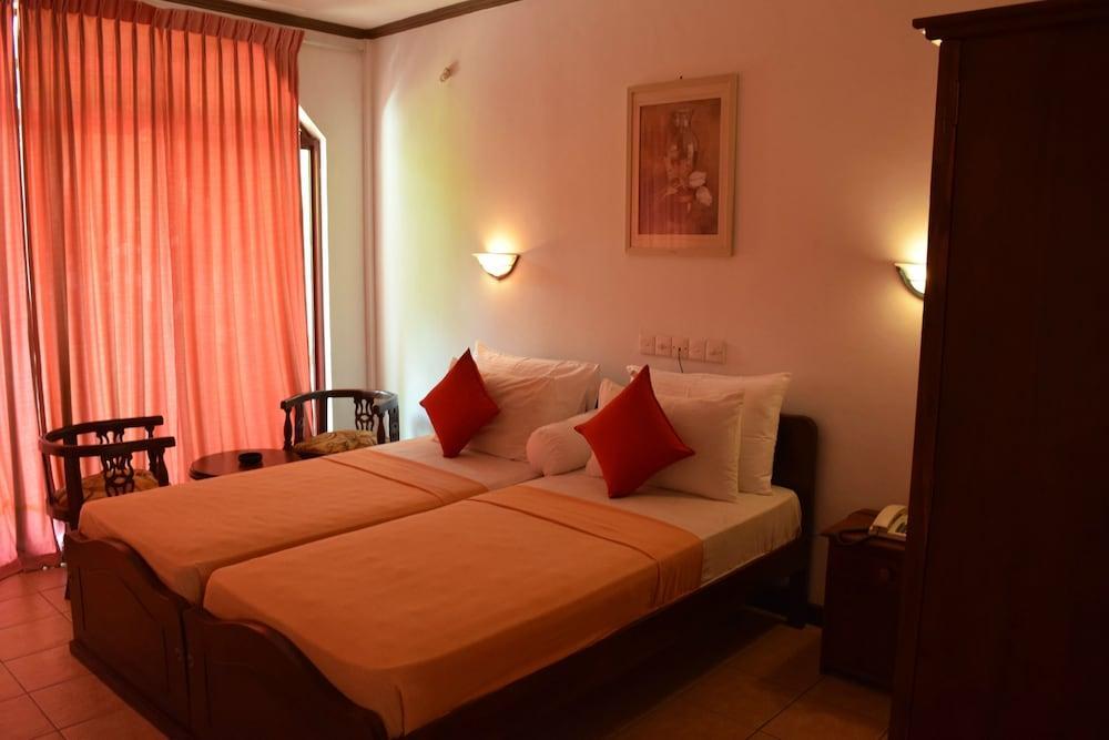Hotel Lagoon Paradise Negombo Exteriér fotografie