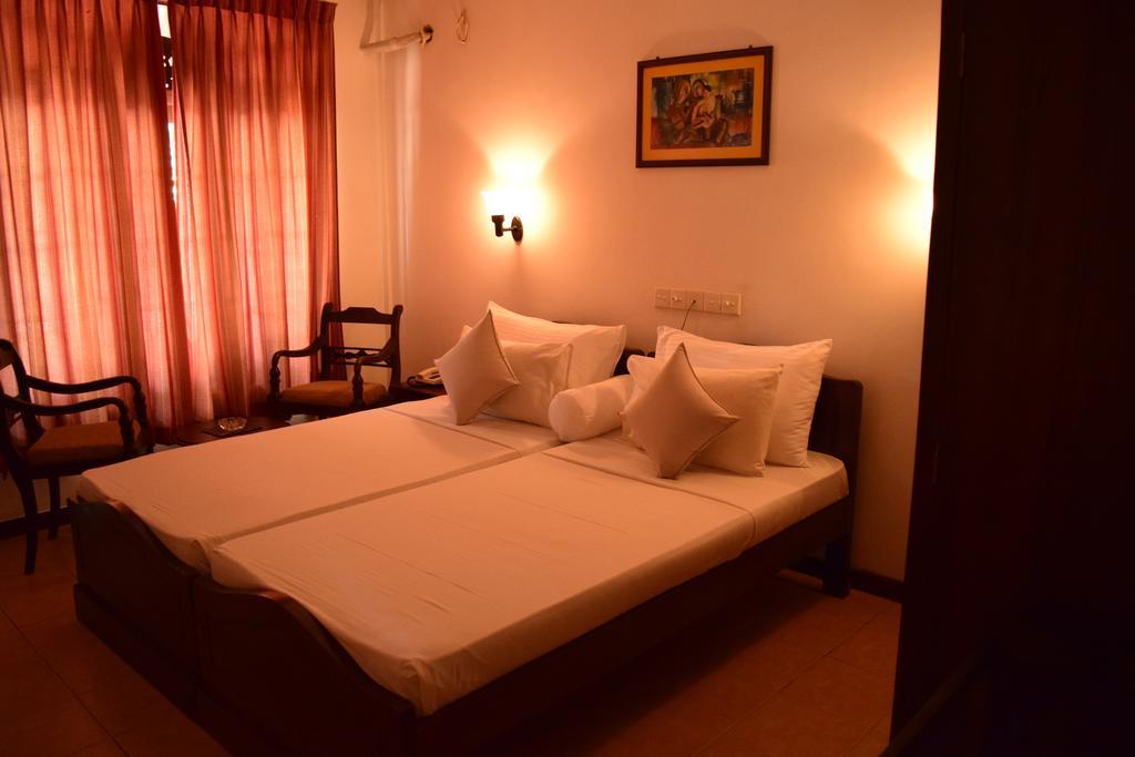 Hotel Lagoon Paradise Negombo Pokoj fotografie