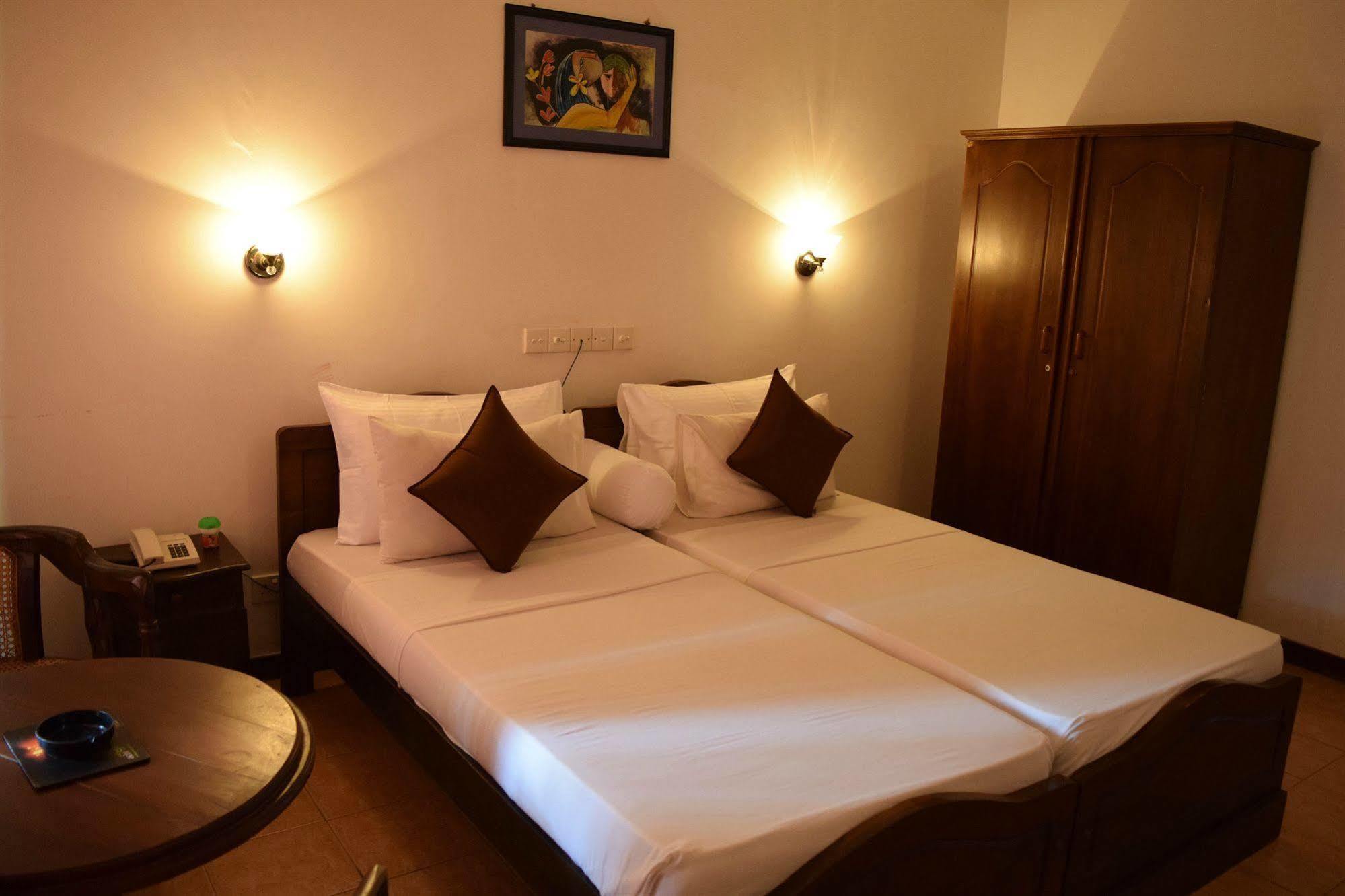 Hotel Lagoon Paradise Negombo Exteriér fotografie