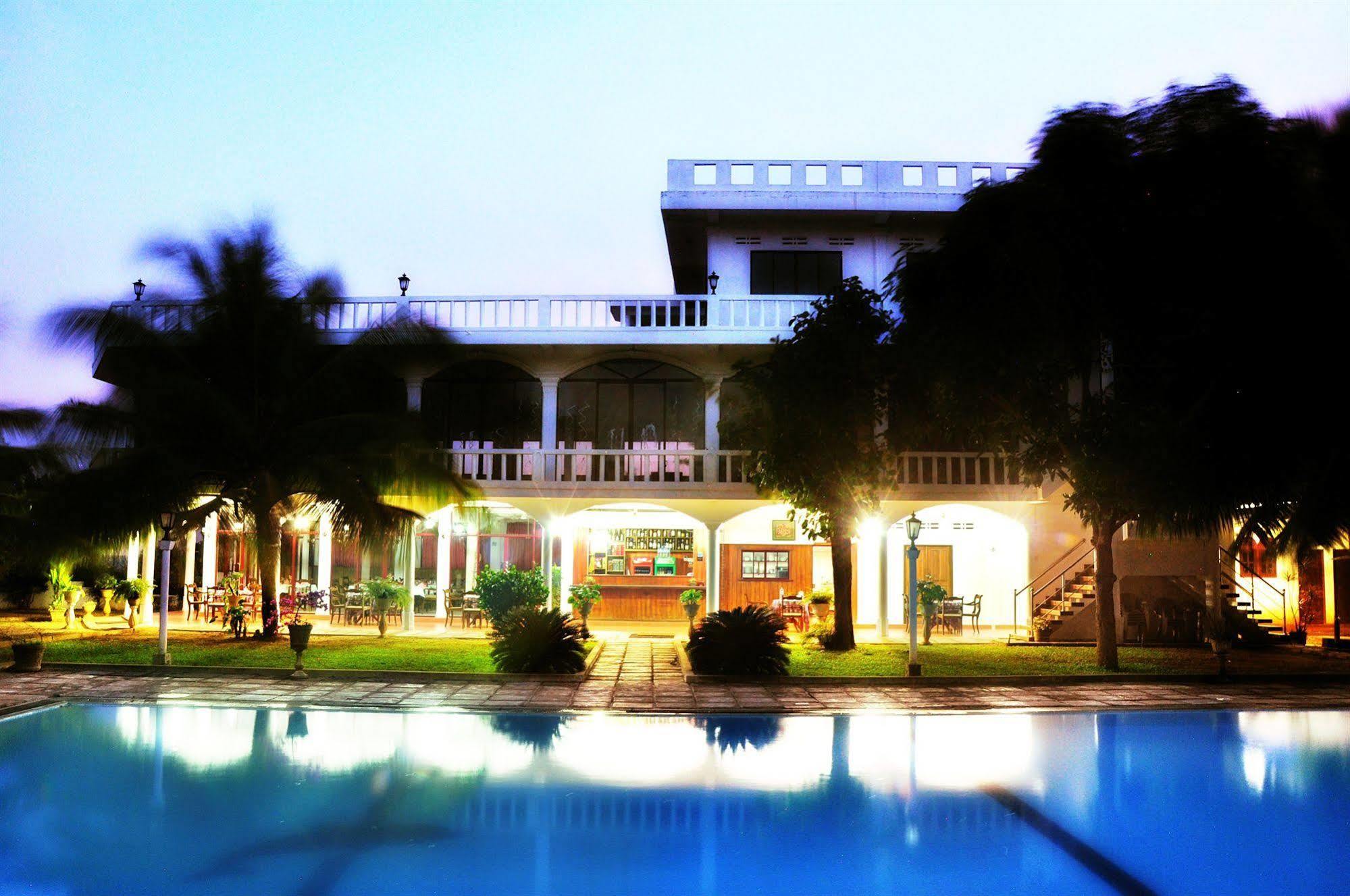 Hotel Lagoon Paradise Negombo Exteriér fotografie